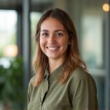 Léa Dubois - Référente Service Client